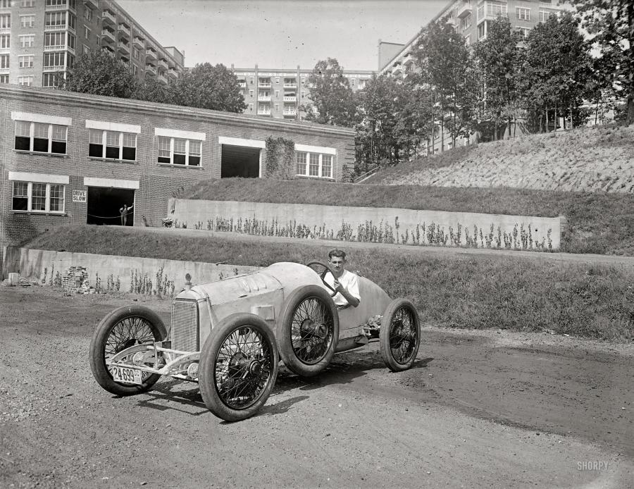  Duesenberg Race Car 1920 года  (фото 1 из 2)
